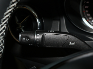 2018��CLA 200�Ӹ��� �п؅^