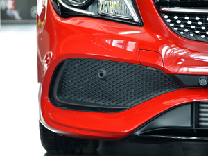 2018CLA 220 4MATIC ^