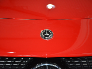 2018CLA 220 4MATIC ^