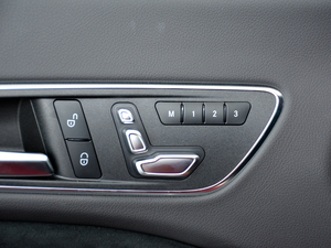 2018CLA 220 4MATIC {{(dio)(ji)