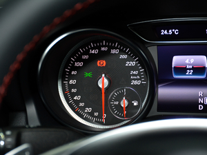 2018CLA 220 4MATIC п؅^