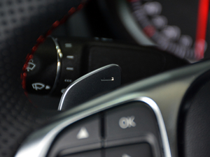 2018CLA 220 4MATIC п؅^