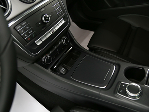 2018��CLA 200�r���� �п؅^