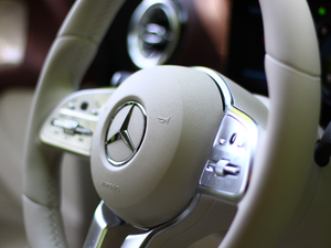 2018CLS 450 4MATIC п؅^(q)