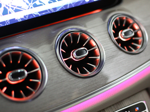 2018CLS 450 4MATIC п؅^