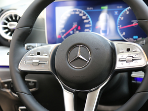 2018CLS 350 4MATIC п؅^