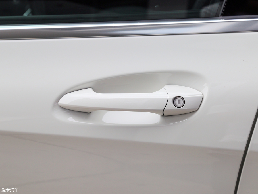 2018YA(M) A 200 r