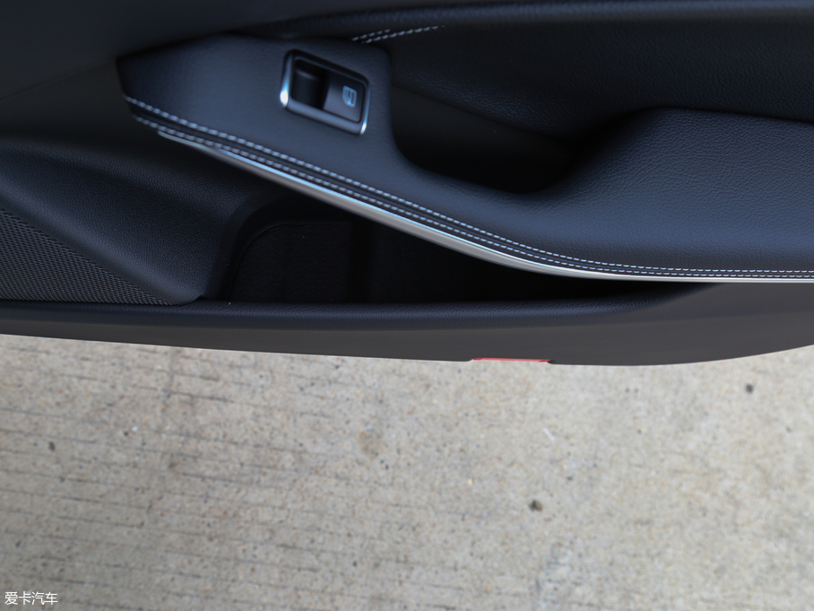 2018YA(M) A 200 r