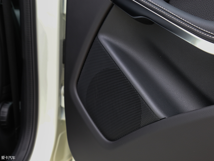 2018YA(M) A 200 r