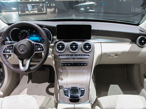 2019C 200 4MATIC п؅^