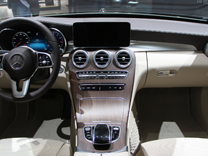 2019C 200 4MATIC п؅^