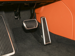 2025�� ���(q��)Ultra �п؅^(q��)