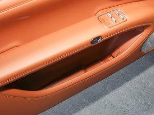 2025�� ���Ultra ���g����