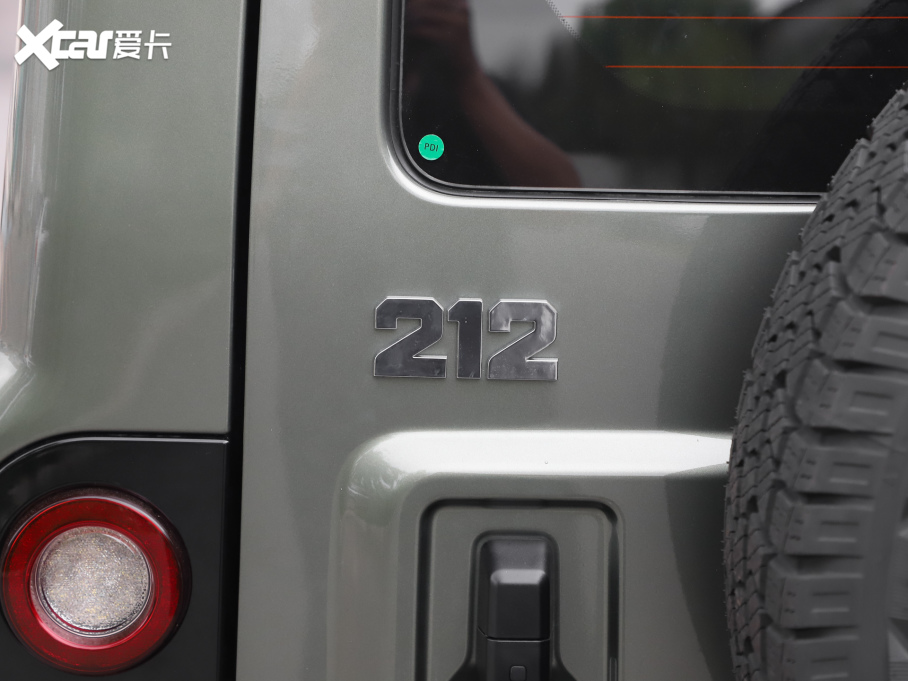 2024212 T01 2.0T C(j)е