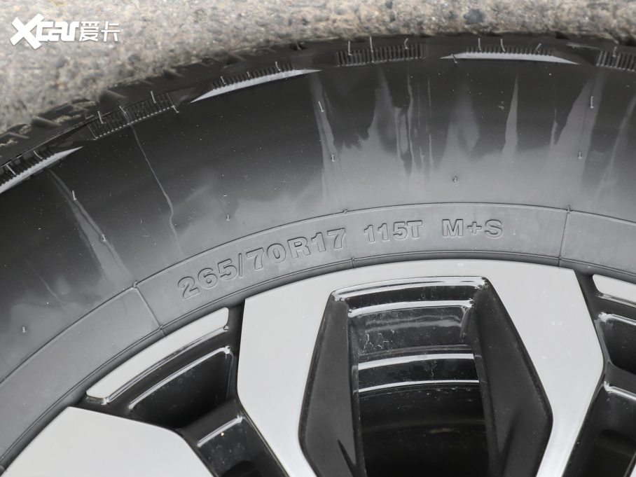 2024212 T01 2.0T C(j)е