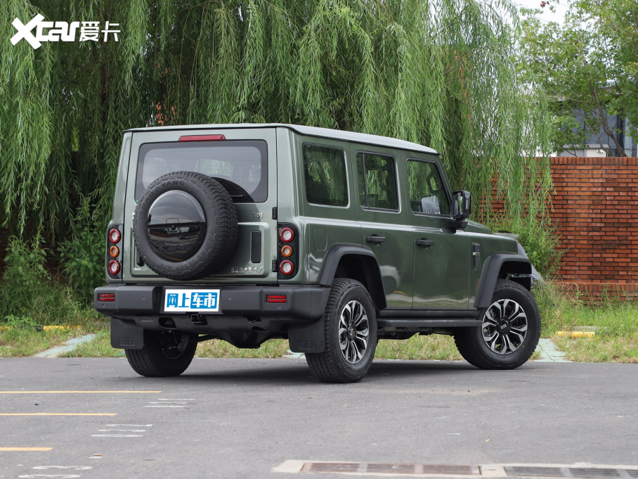 2024212 T01 2.0T C(j)е