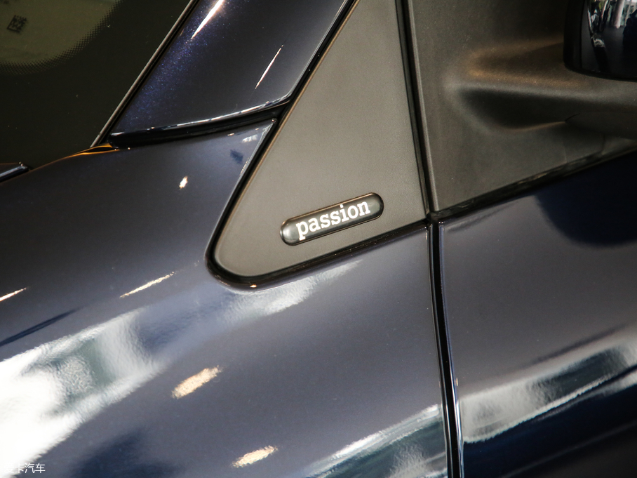 2019smart fortwo 0.9T 66ǧSL{؄e