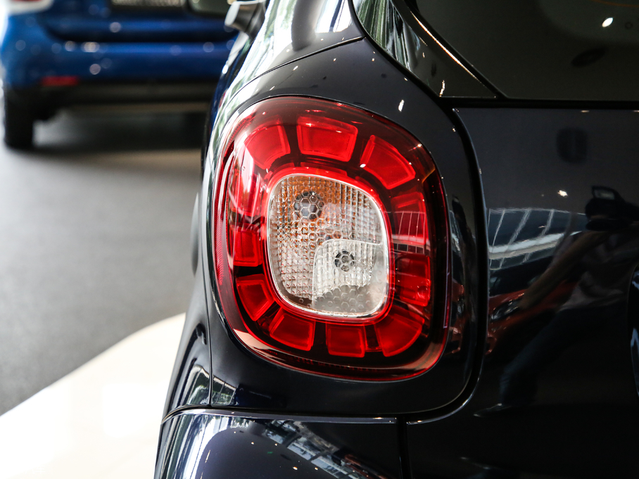 2019smart fortwo 0.9T 66ǧSL{؄e