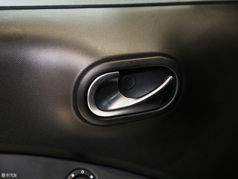 2019smart fortwo 0.9T 66ǧSL{؄e