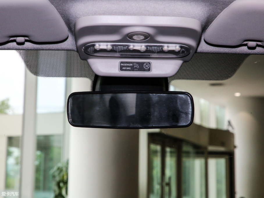 2019smart fortwo 0.9T 66ǧSL{؄e