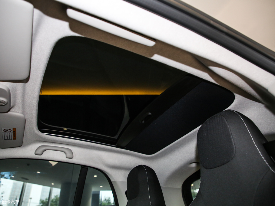 2019smart fortwo 0.9T 66ǧSL{؄e