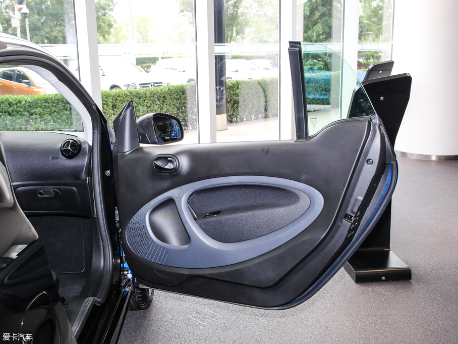 2019smart fortwo 0.9T 66ǧӲ프 VI