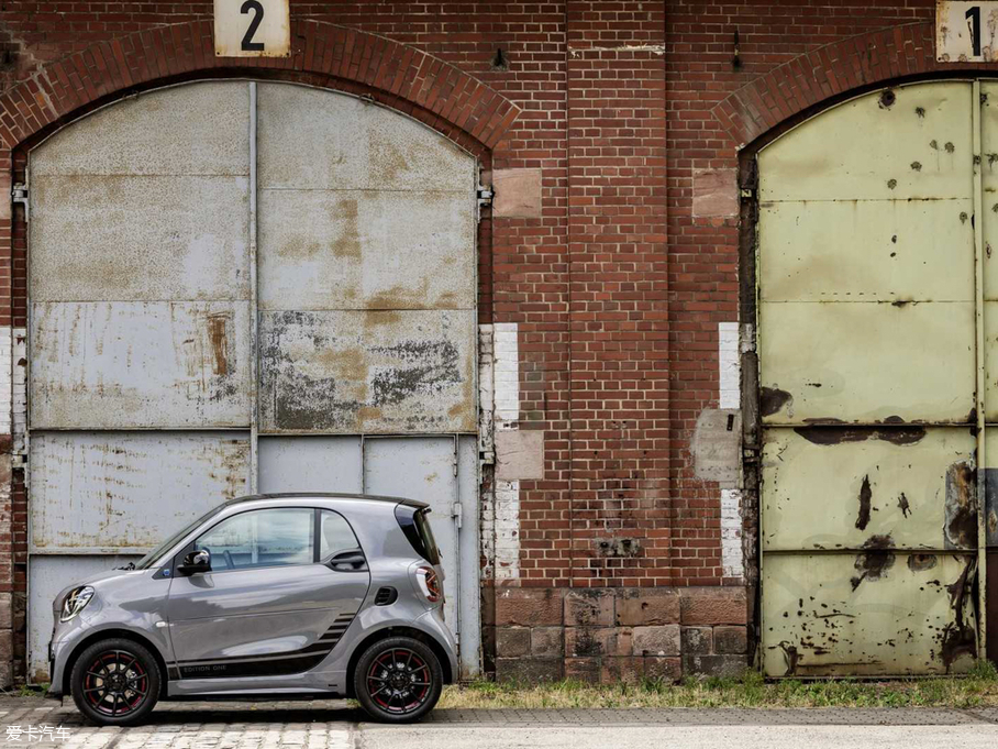 2019smart fortwo 늄܇ EQ 
