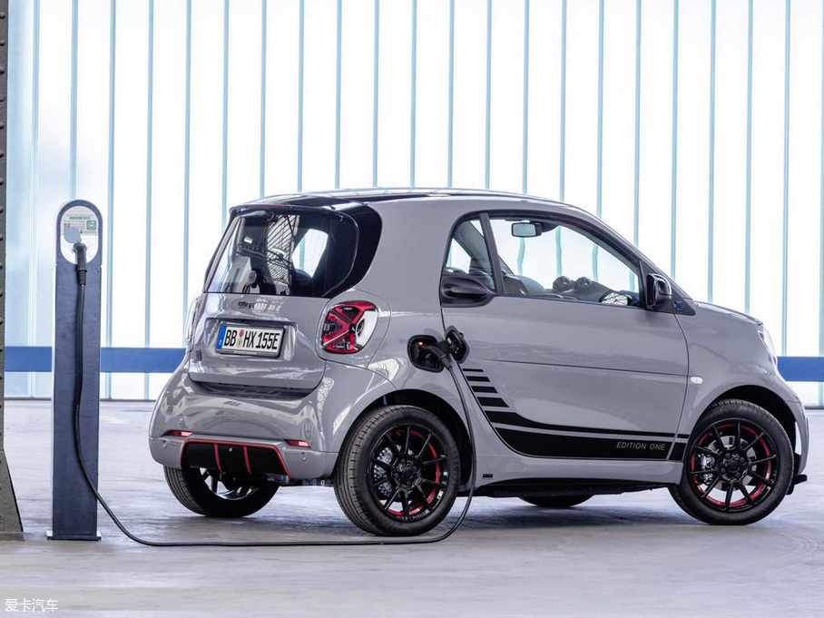 2019smart fortwo 늄܇ EQ 