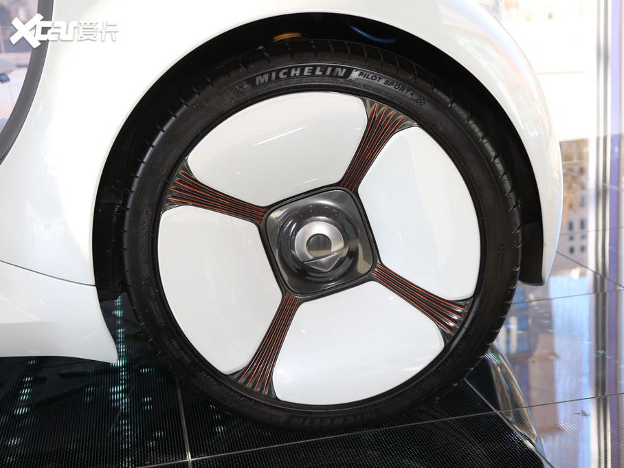 2017smart Vision EQ fortwo Concept