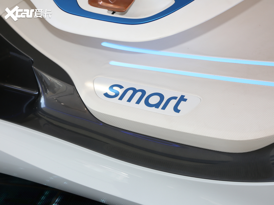 2017smart Vision EQ fortwo Concept