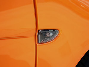 2011款1.0L MHD 硬顶燃橙版 细节外观