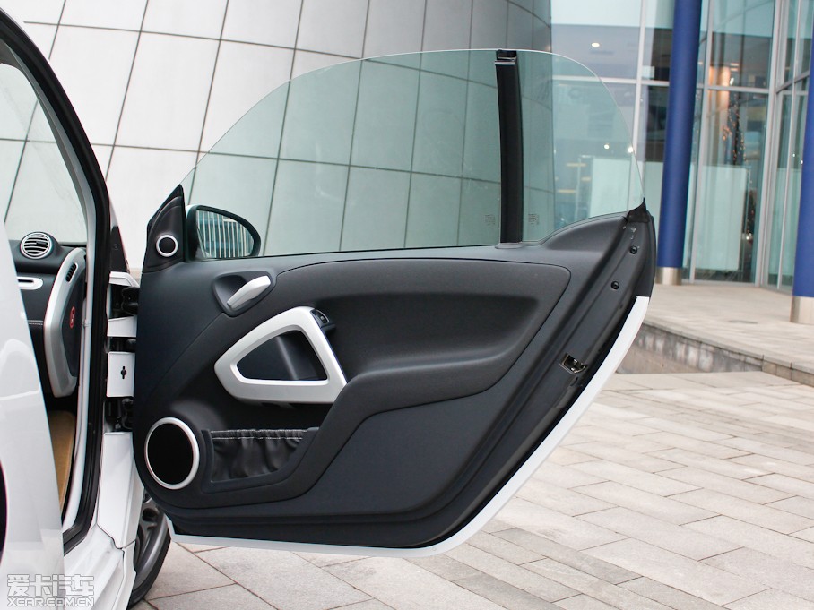 2012smart fortwo 1.0T BRABUS Xclusive