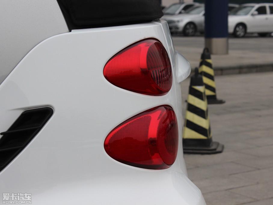 2012smart fortwo 1.0L MHD 