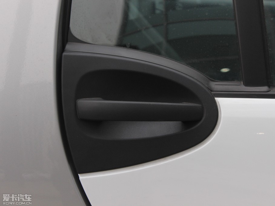 2012smart fortwo 1.0L MHD 