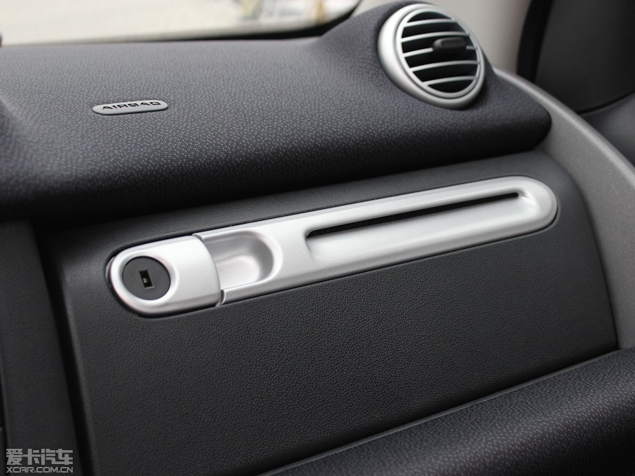 2012smart fortwo 1.0L MHD 