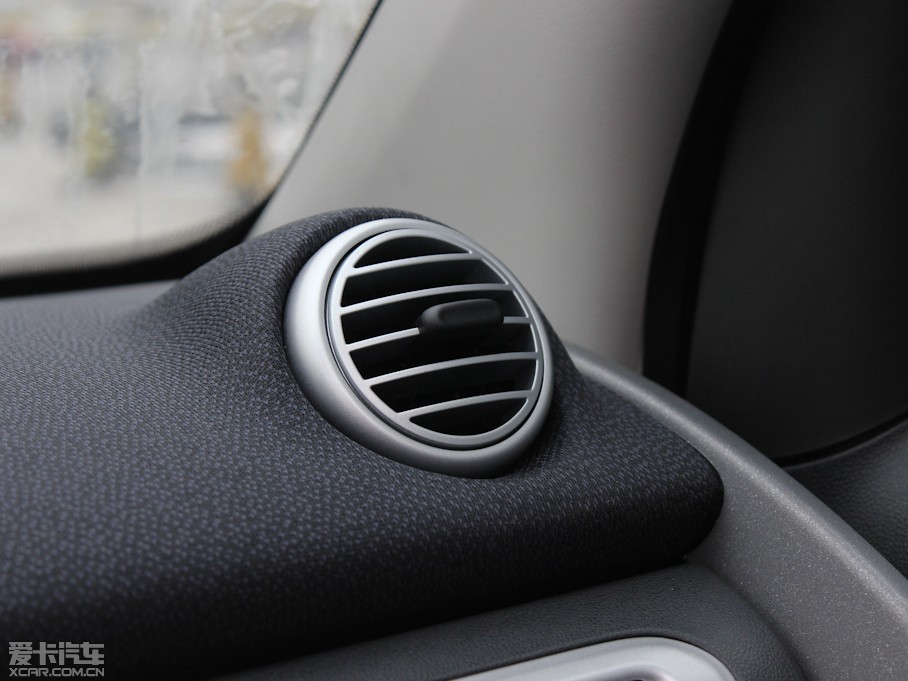 2012smart fortwo 1.0L MHD 