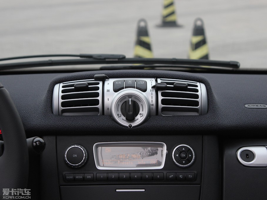 2012smart fortwo 1.0L MHD 