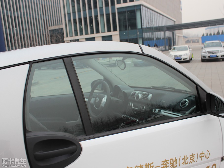 2012smart fortwo 1.0L MHD 