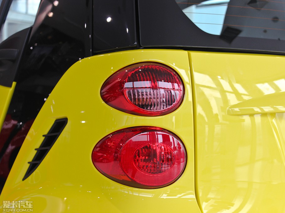 2013smart fortwo 1.0L MHD ؄e