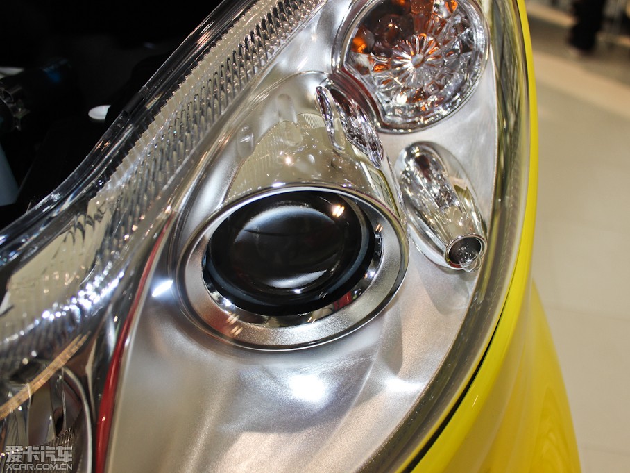 2013smart fortwo 1.0L MHD ؄e