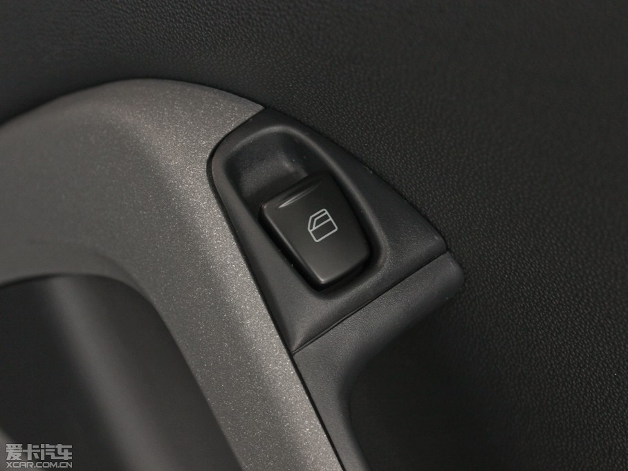 2013smart fortwo 1.0L MHD ؄e