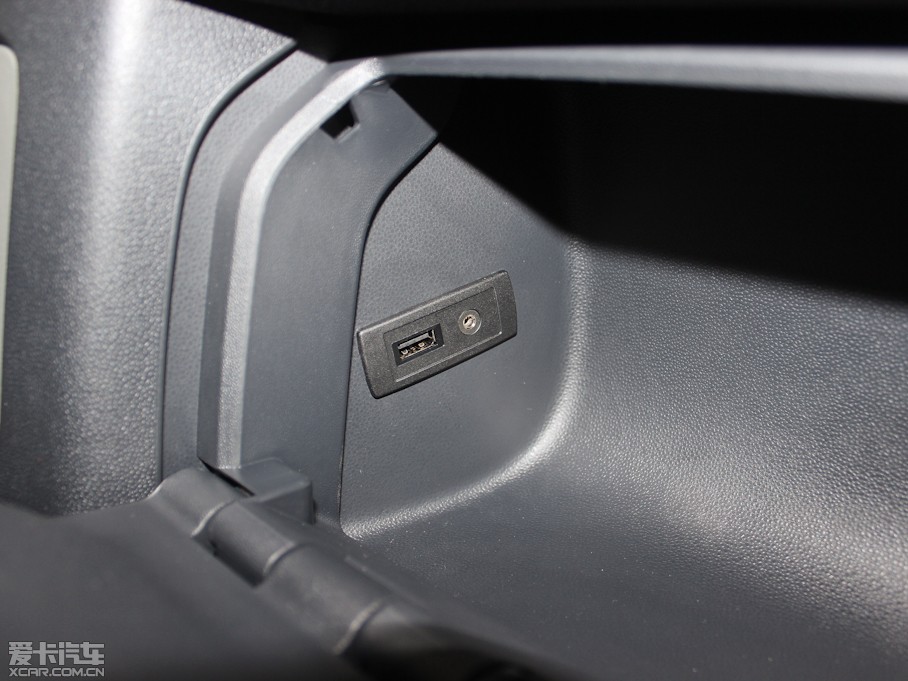 2013smart fortwo 1.0L MHD ؄e