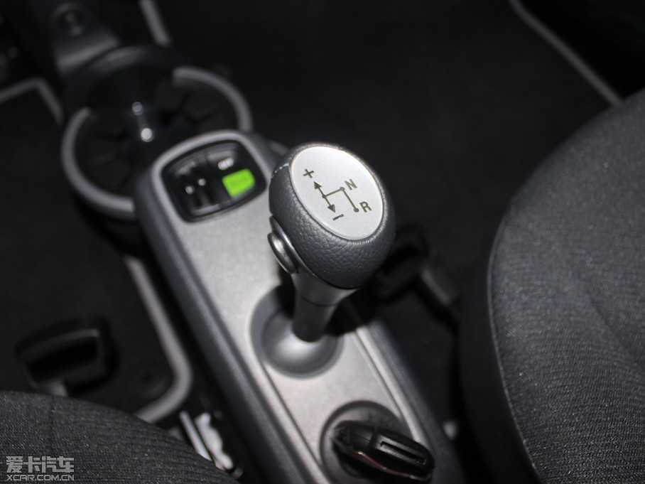 2013smart fortwo 1.0L MHD ؄e