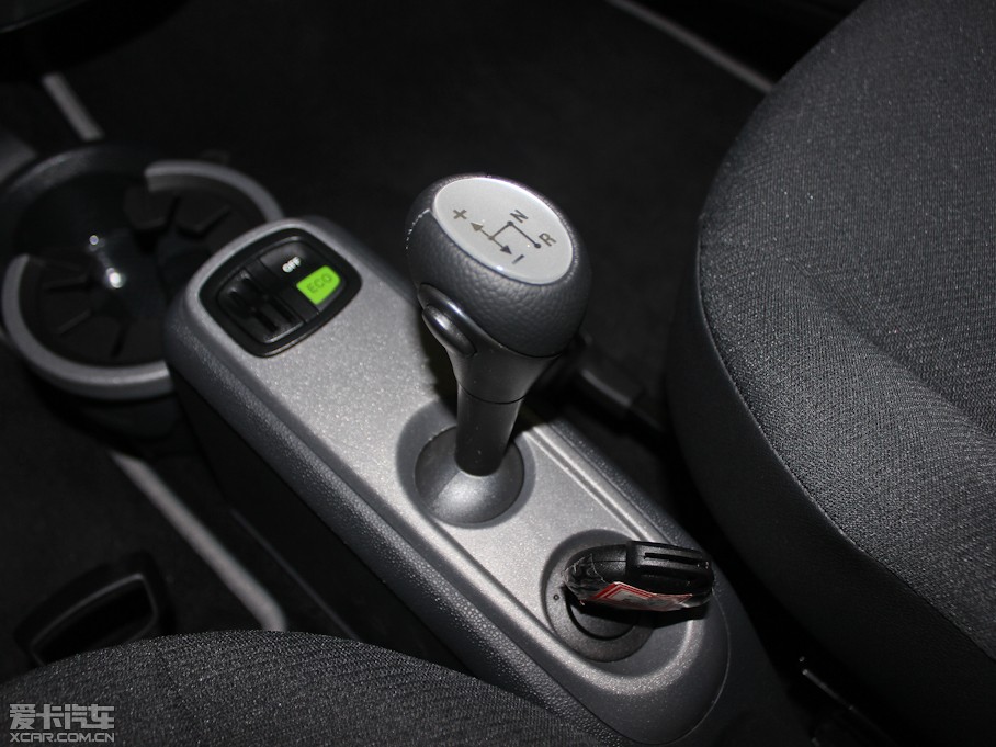 2013smart fortwo 1.0L MHD ؄e