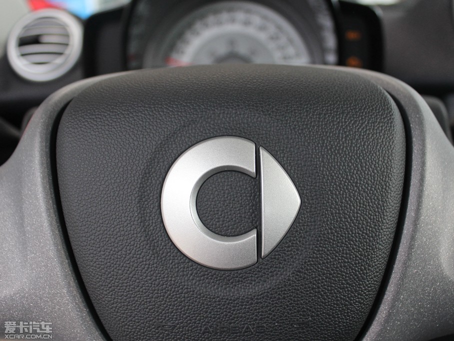 2013smart fortwo 1.0L MHD ؄e