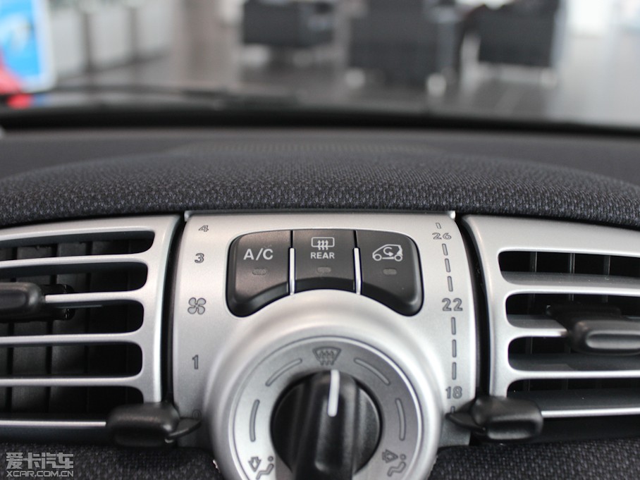 2013smart fortwo 1.0L MHD ؄e