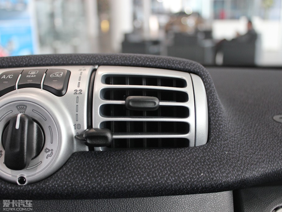 2013smart fortwo 1.0L MHD ؄e