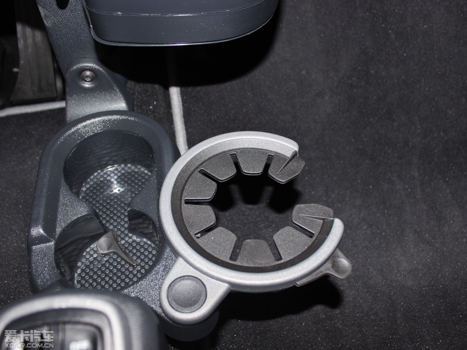 2013smart fortwo 1.0L MHD ؄e