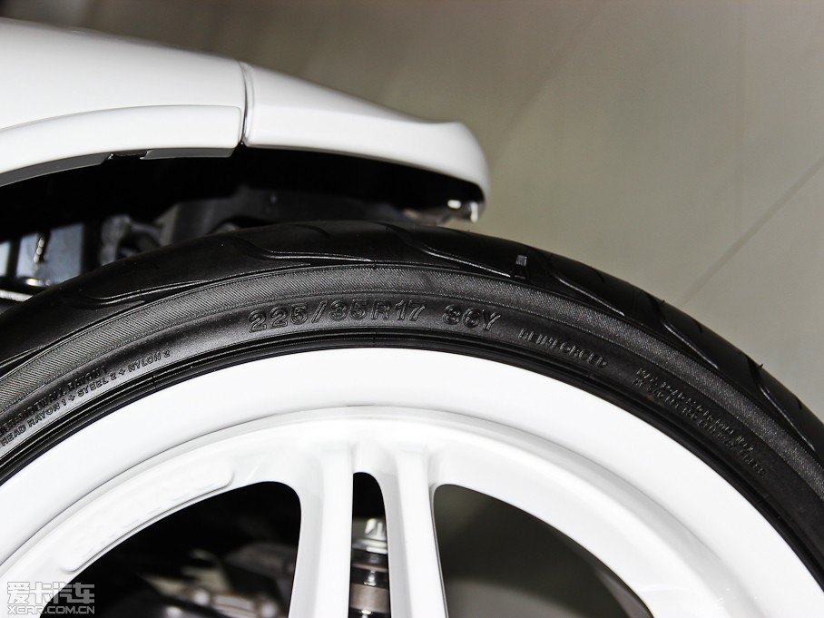 2013��smart forjeremy Jeremy Scott �؄e��