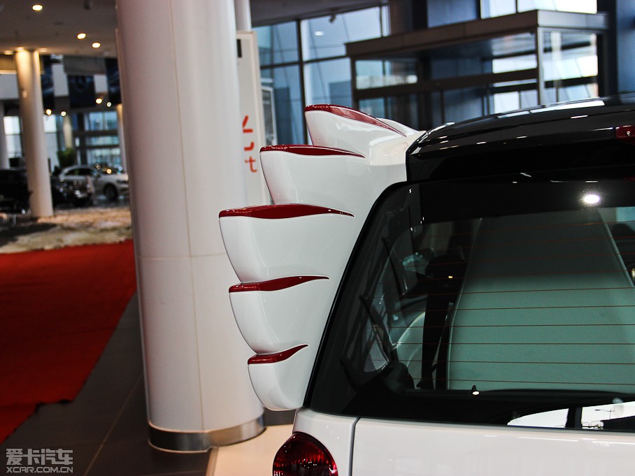 2013��smart forjeremy Jeremy Scott �؄e��